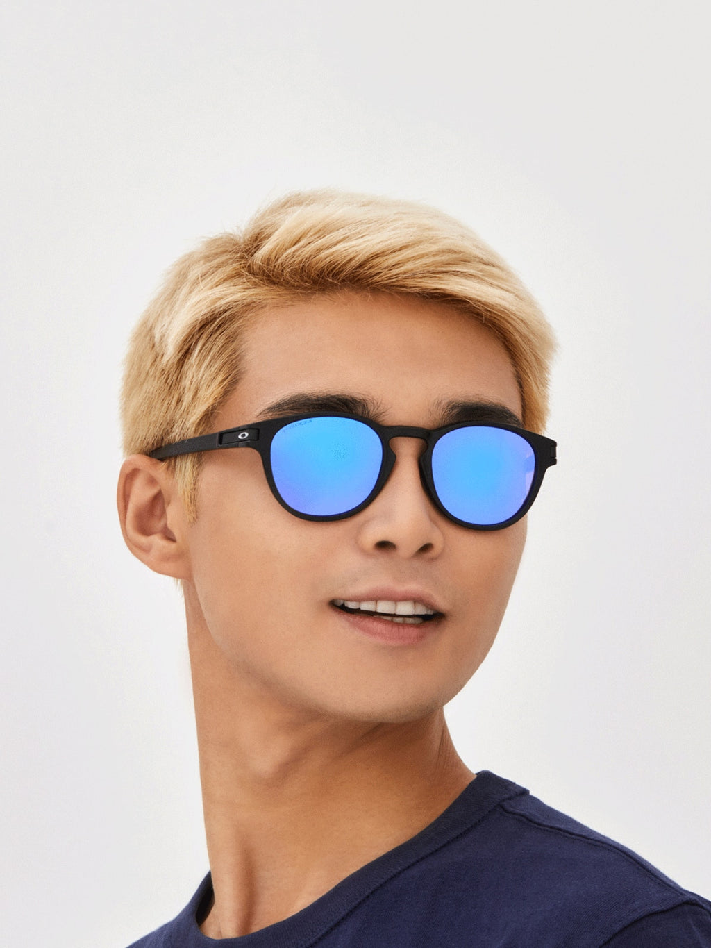 Oakley OO9265 Latch Round Sunglasses - Matte Black