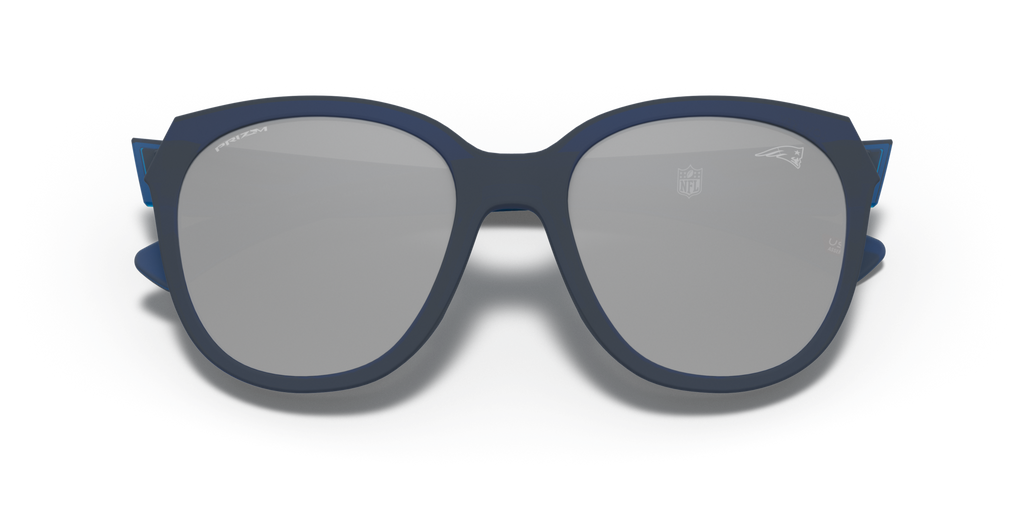 Oakley OO9433 New England Patriots Low Key Round Sunglasses